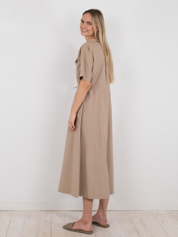 Neo Noir - Delfi solid dress dark sand