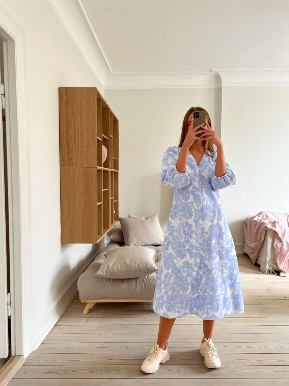 Neo Noir - Delfina dress light blue
