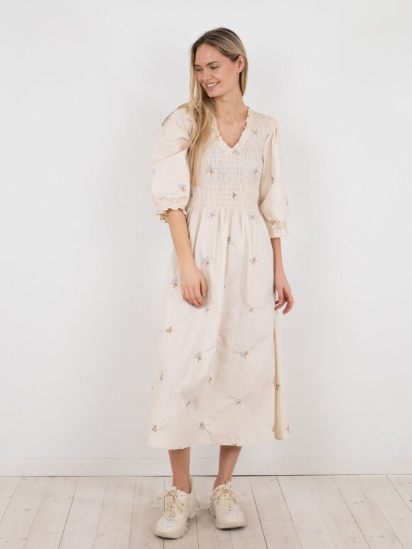 Neo Noir - Bobby Embroidery dress sand