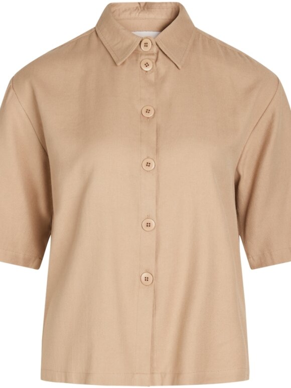 La Rouge - Britta shirt sand