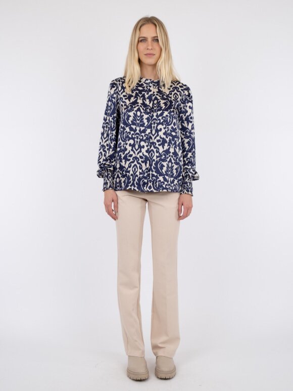 Neo Noir - Kala Flower blur Blouse Navy