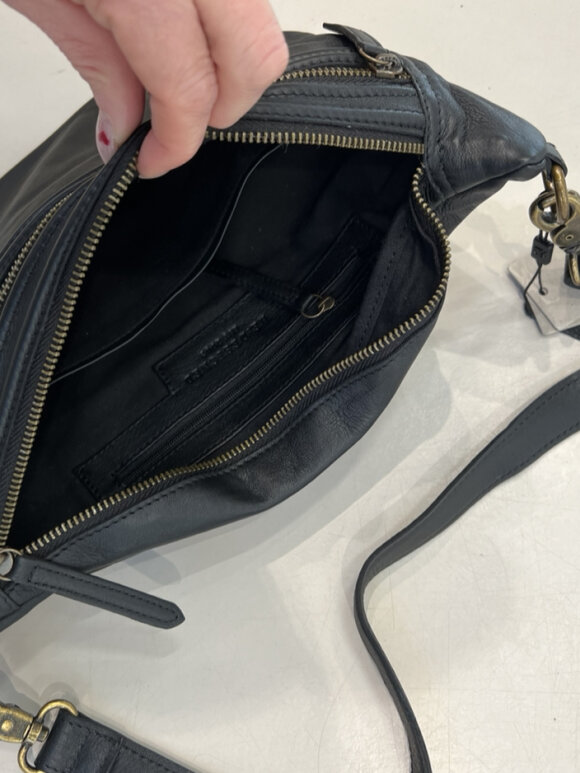 Re:designed - Cindi Bumbag Black