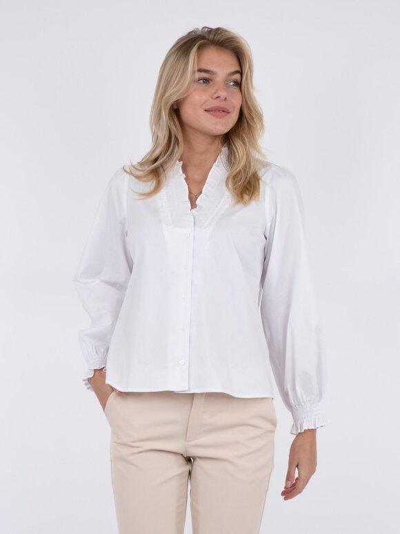 Neo Noir - Brielle Solid Shirt