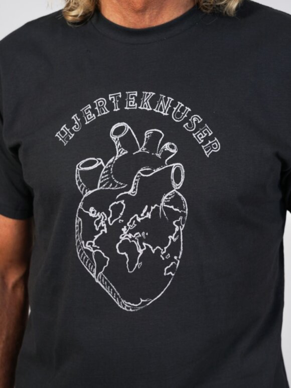 Elsk - Hjerteknuser mens tee