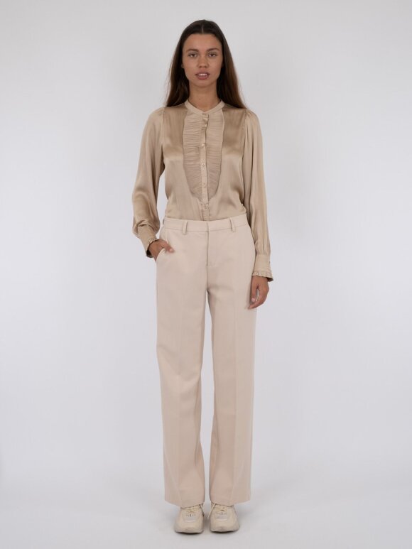 Neo Noir - Zola Blouse - sand