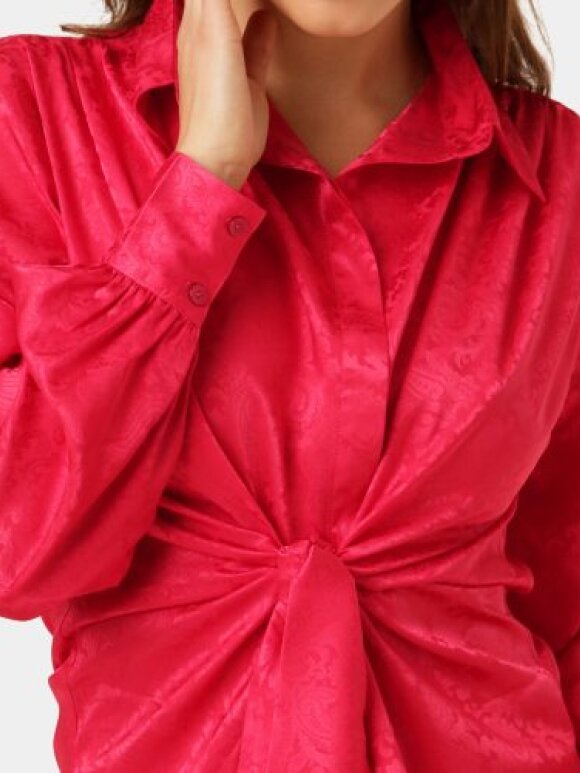 Karmamia - Lee Shirt - Cerise Paisley
