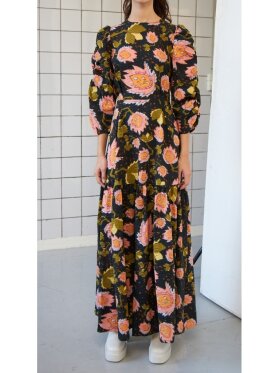 Stella Nova - Nynne Dress Dark Flowers Stella Nova - Nynne Dress Dark Flowers