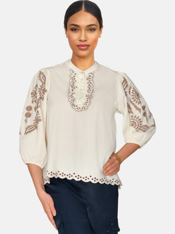 Love & Divine - Love968 Blouse Cream/sand