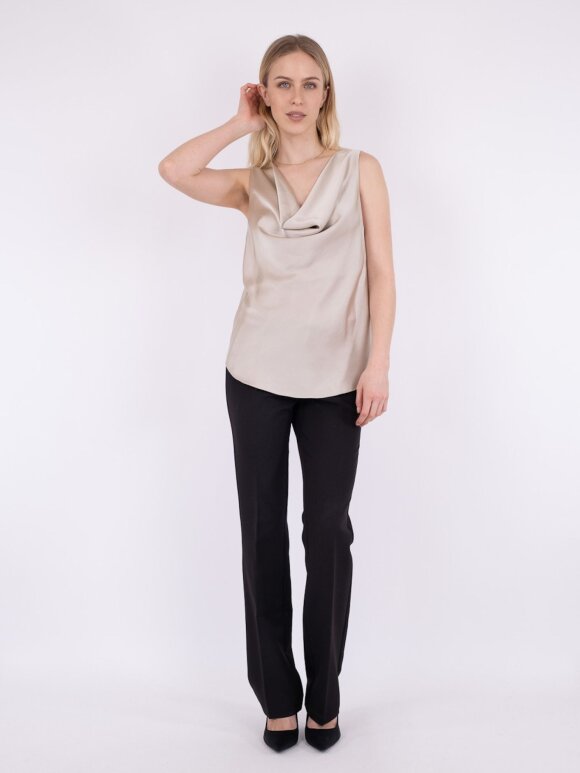 Neo Noir - Merle Heavy Sateen Top champan