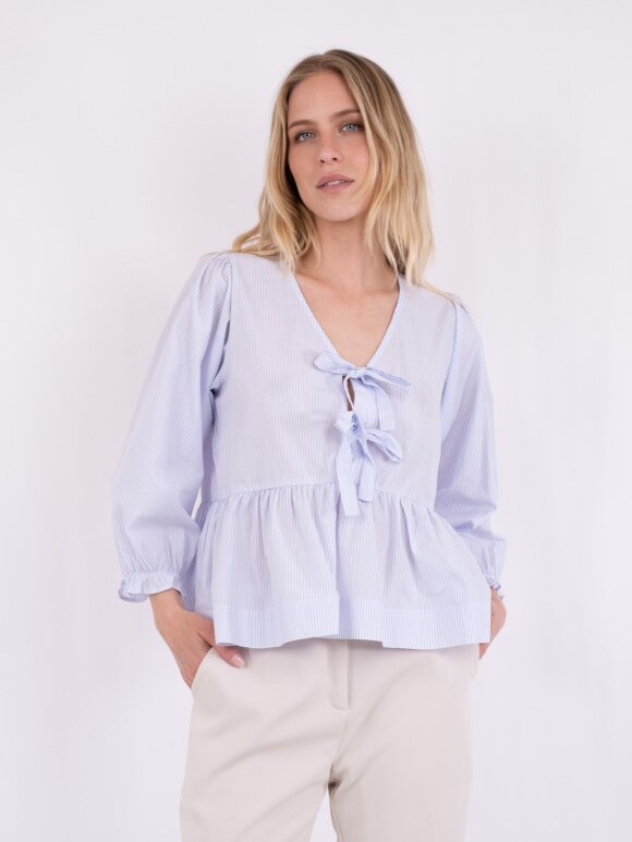 Neo Noir - Bella Slim Stripe Blouse