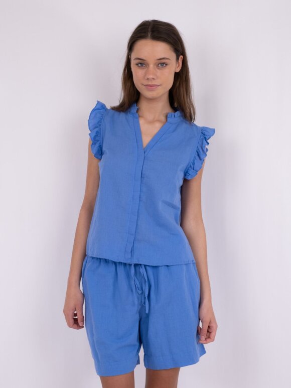 Neo Noir - Siona Linen top