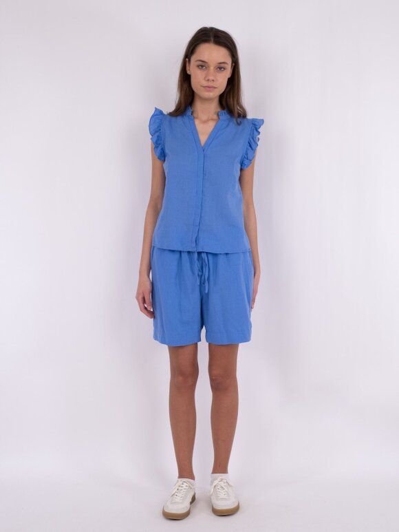 Neo Noir - Siona Linen top