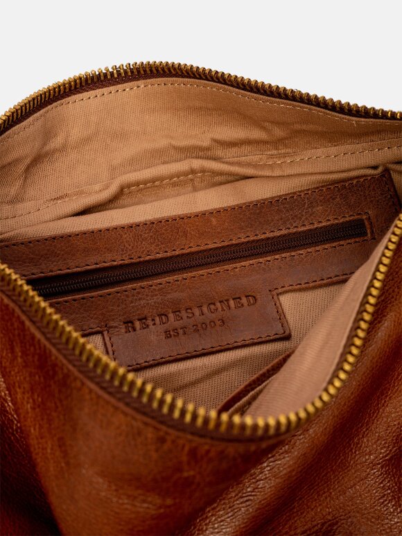 Re:designed - Emila Bumbag Walnut