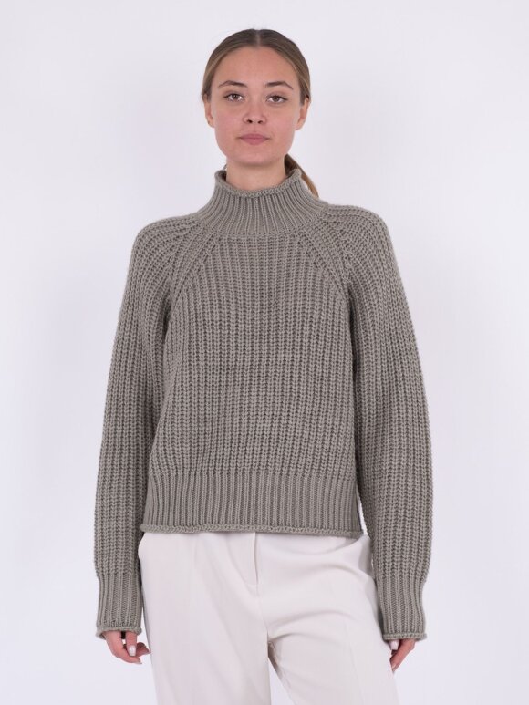 Neo Noir - Dolce Knit Blouse Smoke green