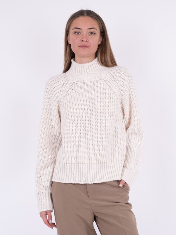 Neo Noir - Dolce Knit Blouse Ivory