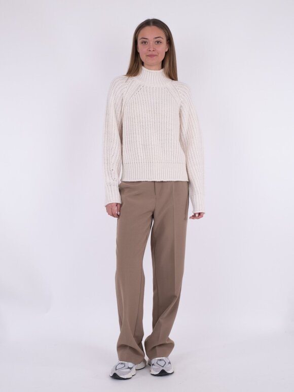 Neo Noir - Dolce Knit Blouse Ivory