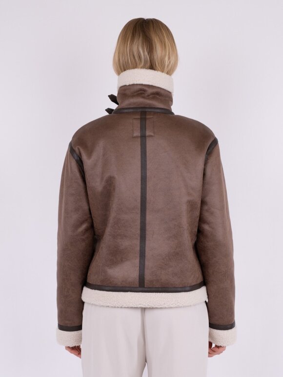 Neo Noir - Sadie Teddy Jacket Brown