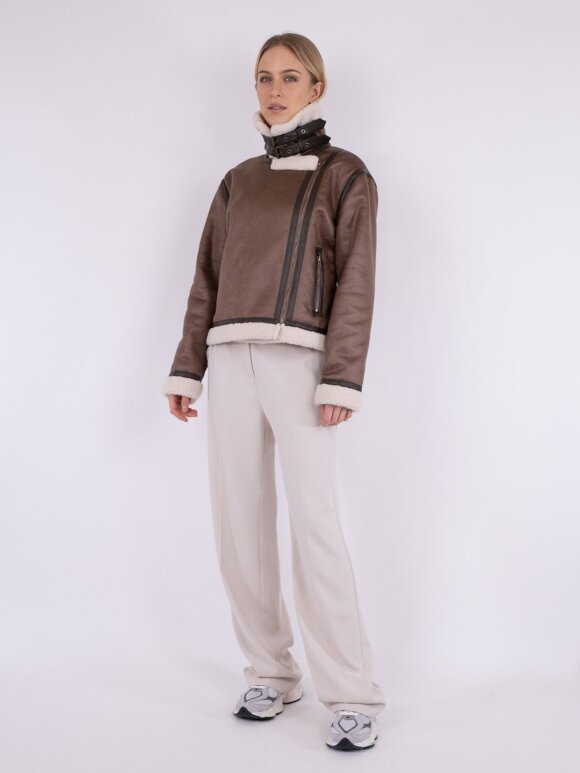 Neo Noir - Sadie Teddy Jacket Brown