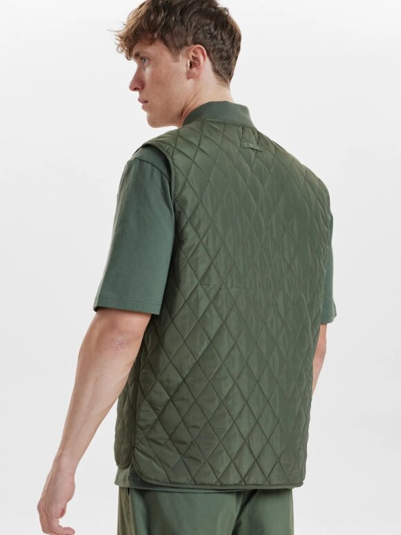 Resteröds - Quilted zip vest Amry