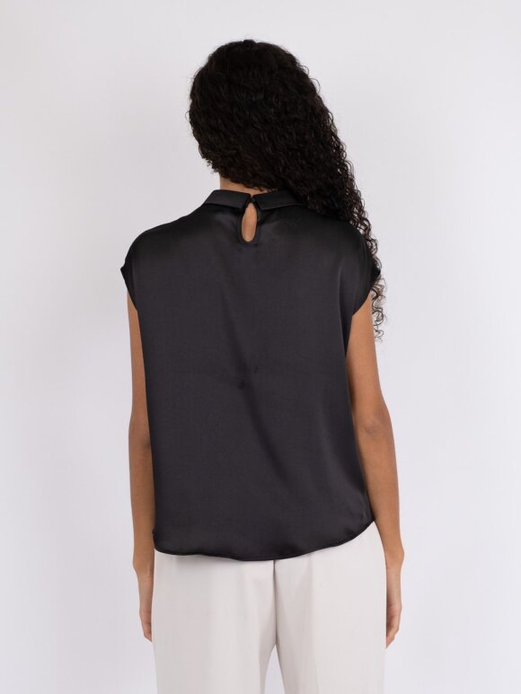 Neo Noir - Fleur Drapy Satin Blouse Black