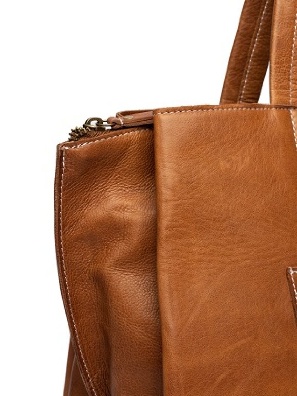Re:designed - Eliana Shopper