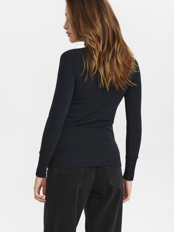Numph - NUBowie Rollneck Rib Caviar