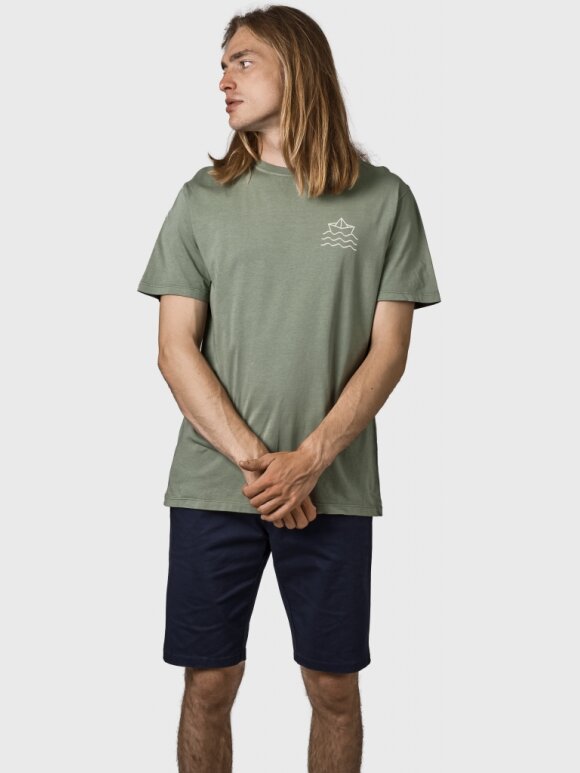 Klitmøller Collective - Mens small boat and Waves tee