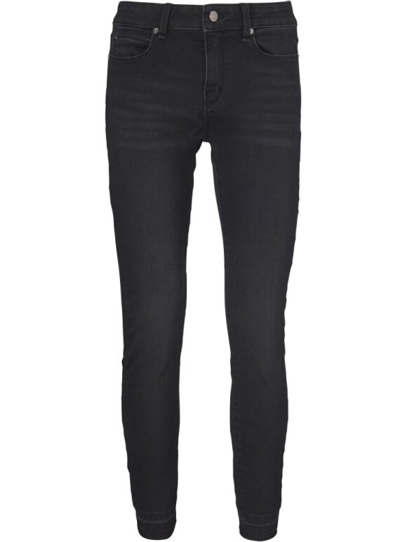 Ivy - Alexa Ankle Cool Black Jeans