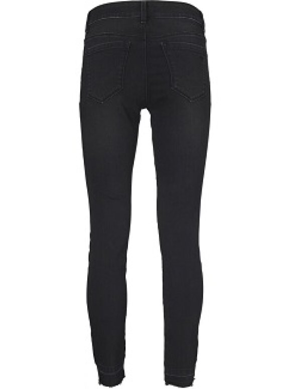 Ivy - Alexa Ankle Cool Black Jeans