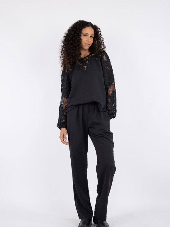 Neo Noir - Antonia Crepe Jumpsuit Black