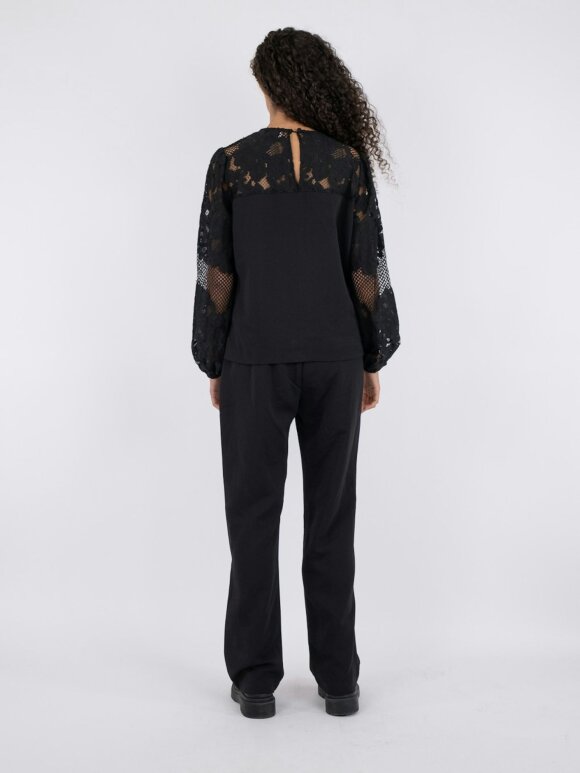 Neo Noir - Antonia Crepe Jumpsuit Black