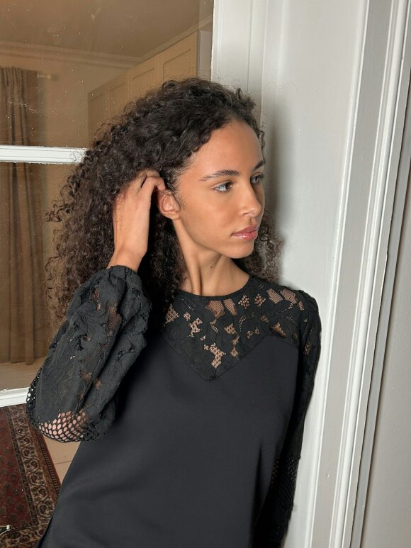 Neo Noir - Antonia Crepe Jumpsuit Black