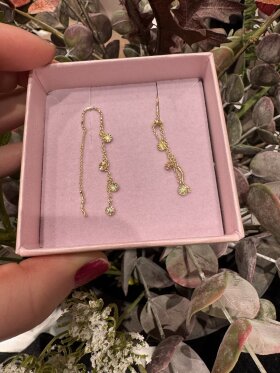 Pure By Nat - Ørering med vedhæng Guldbelagt Pure By Nat - Ørering med vedhæng Guldbelagt