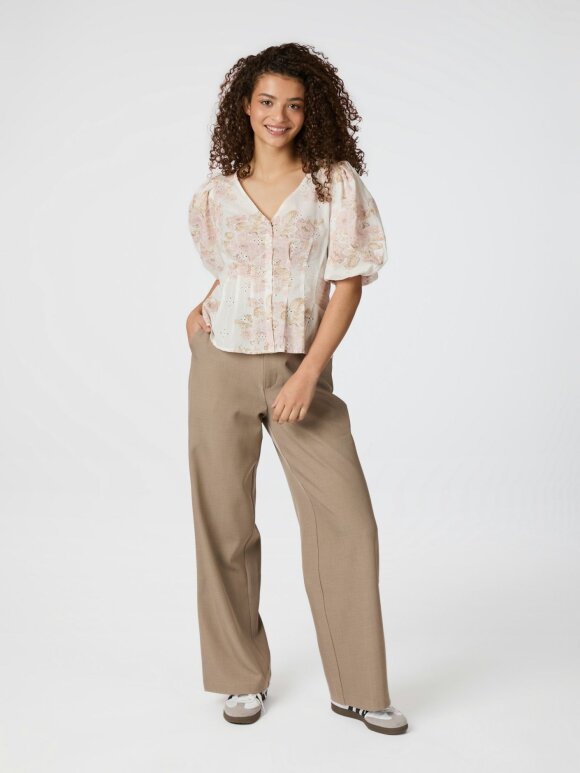 Neo Noir - Timra Emb Rose Blouse Rose