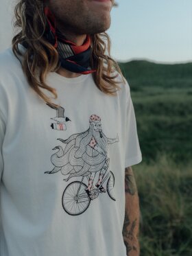 Lakor - Beard on a bike T-shirt
