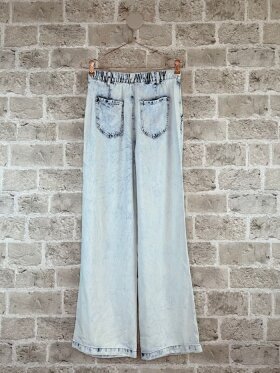 Cabana Living - Lilya Jeans
