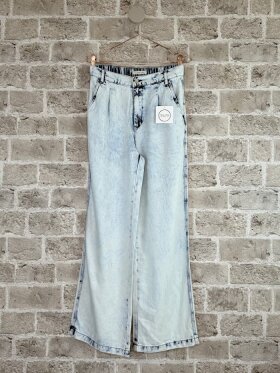 Cabana Living - Lilya Jeans