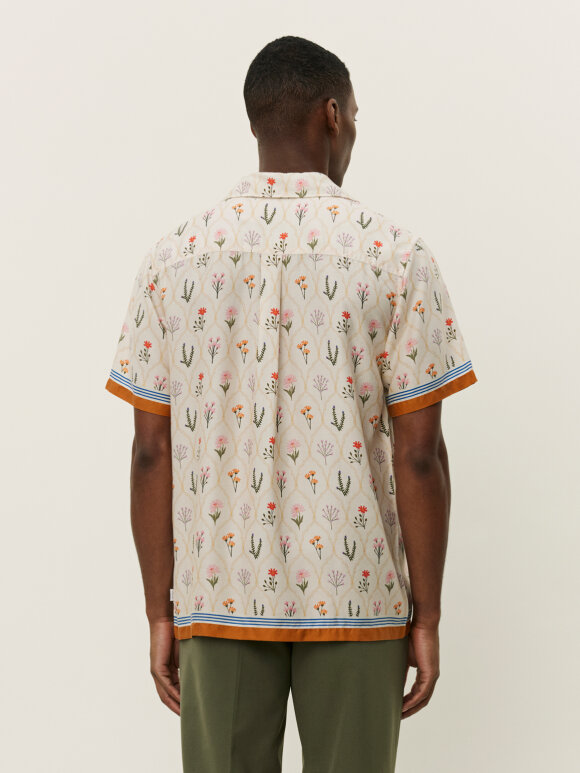 Les Deux - Lukas Aop Wild Flower ss Shirt