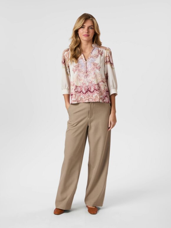 Neo Noir - Roselle Artist Paisley Blouse