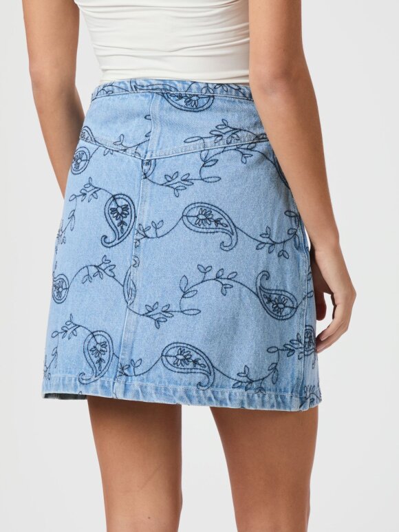 Neo Noir - Gabani Embroidery Denim Skirt
