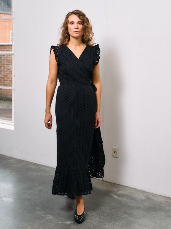 La Rouge - Stine Dress Black