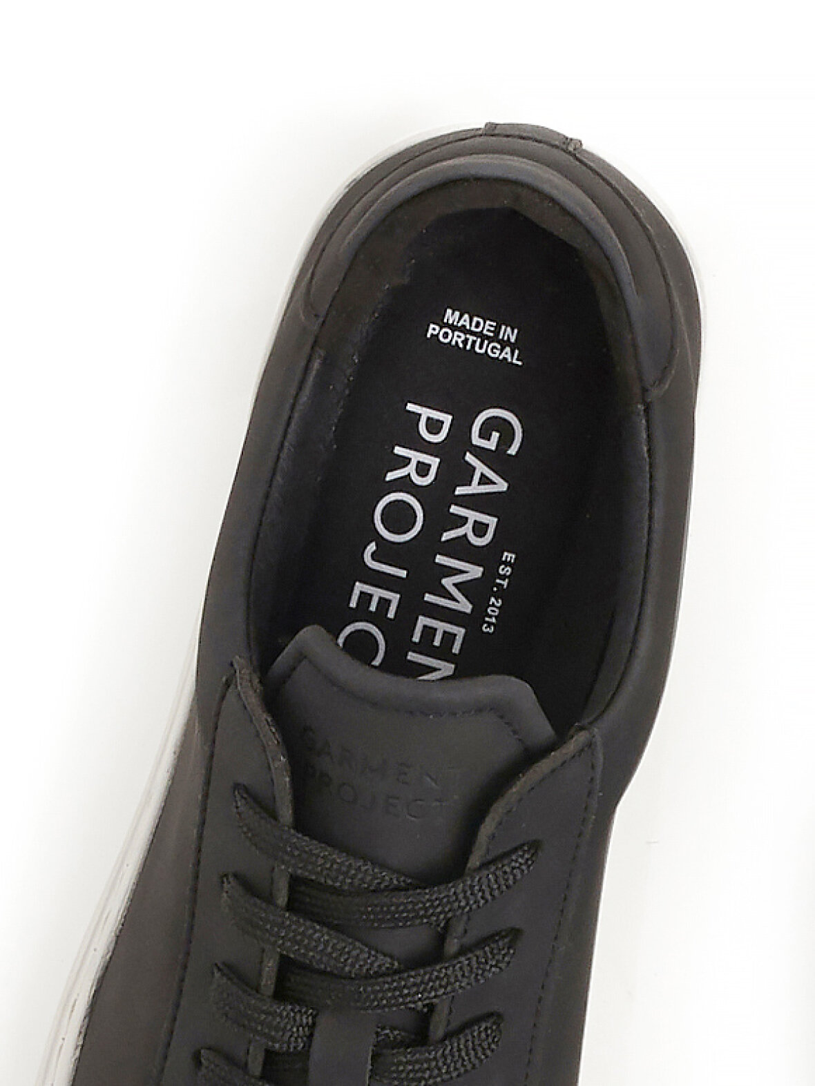 garment project black nubuck