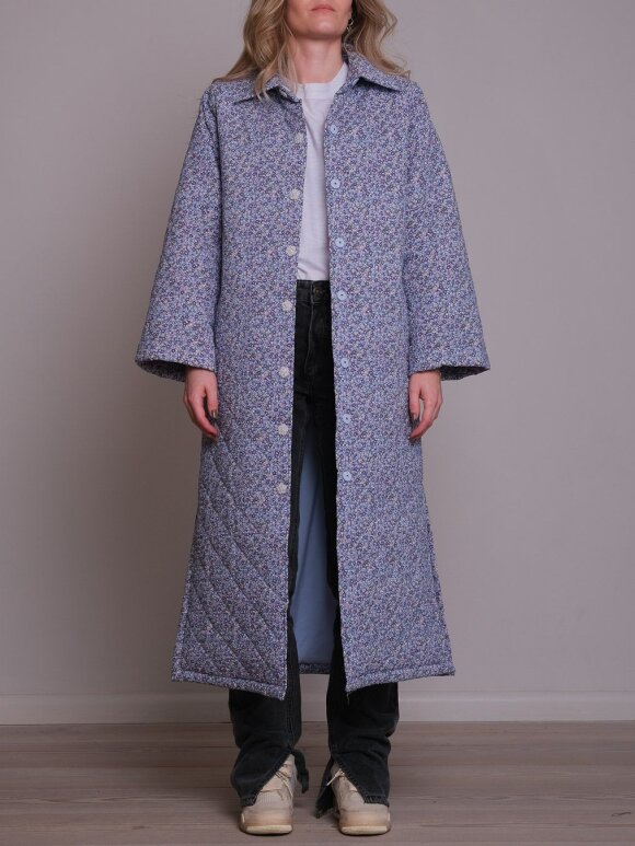 Neo Noir - Salli quilt coat