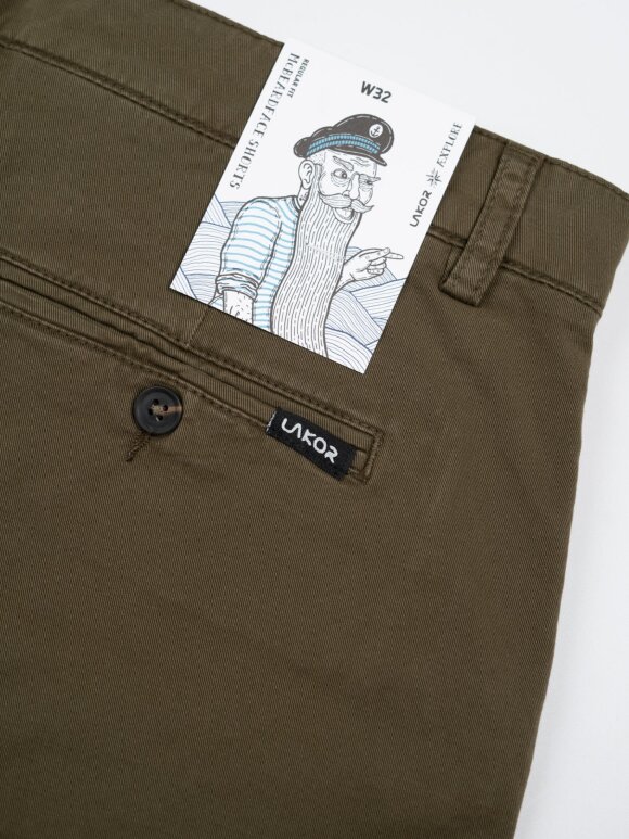 Lakor - Mcbeardface shorts Olive Night