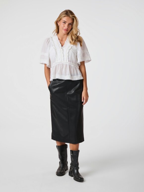 Neo Noir - Evienne s Voile Top White
