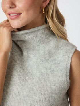 Neo Noir - Odelia Knit Top