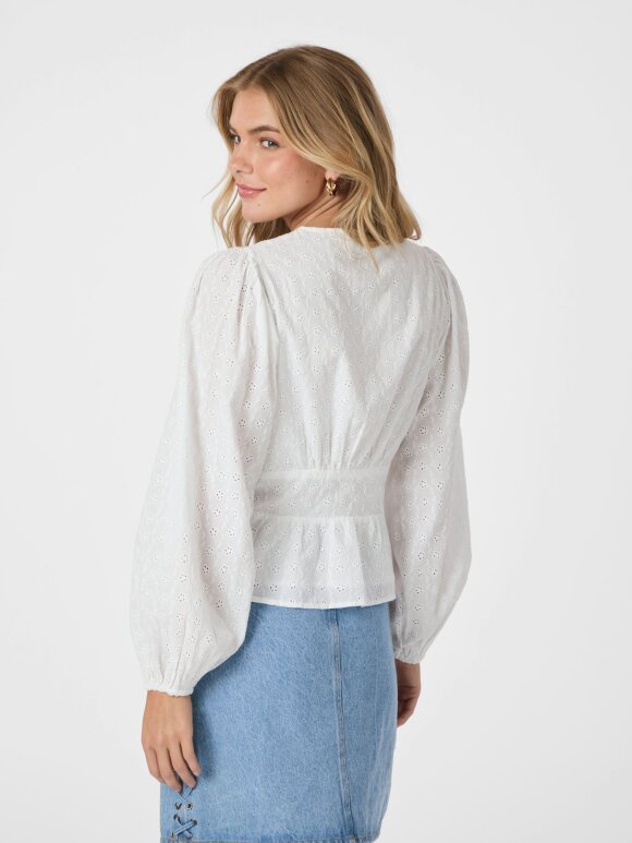 Neo Noir - Neroni Embroidery Blouse White