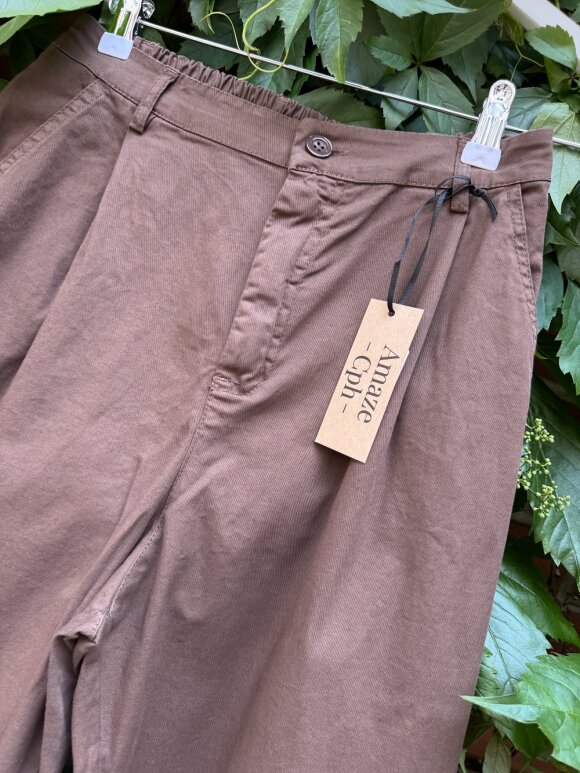 Amaze Cph - Halle Buks Brown