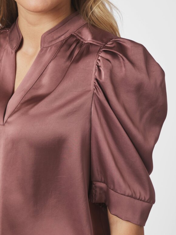 Neo Noir - Roella Heavy Sateen Blouse