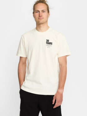 Revolution - Loose Fit T-shirt